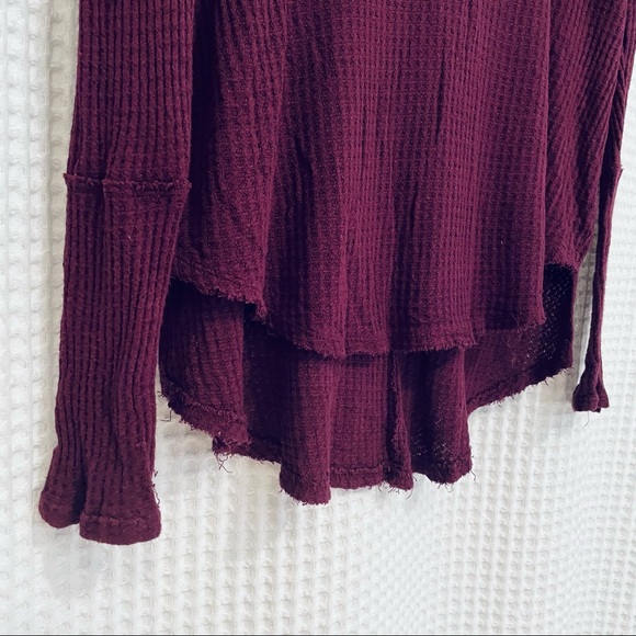 Maroon Cowl Neck Waffle Knit raw hem Sweater M - Picture 5 of 6